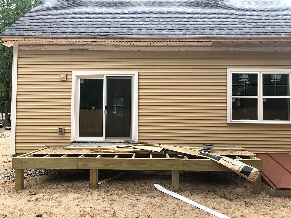2nd image of 4 Wilbur Avenue #2