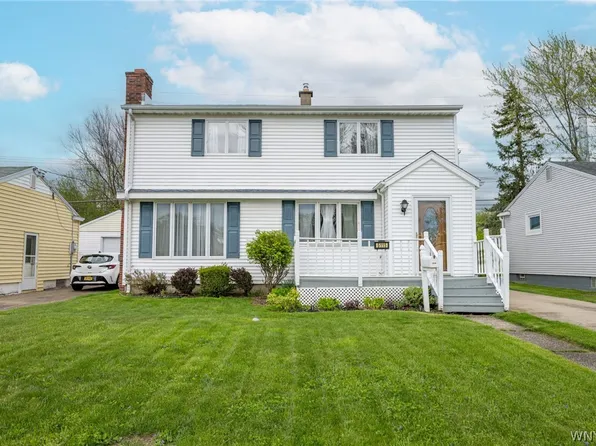5115 Morgan Pkwy, Hamburg, NY 14075