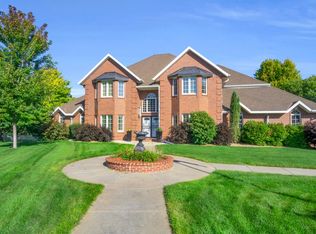 6 21st Avenue Pl, Kearney, NE 68845