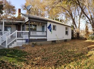 70 Mellis Rd, Wapato, WA 98951