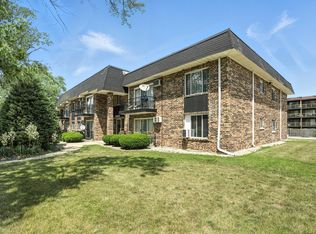 18205 Hart Dr APT 2B, Homewood, IL 60430