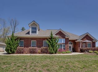 110 Boardtown Ln, Ellijay, GA 30540