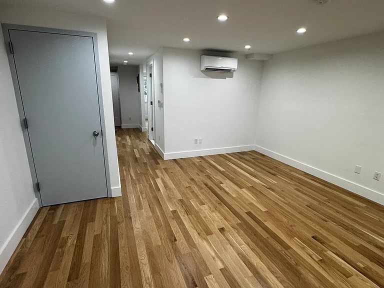 269 Alexander Ave #1B — Photo 8
