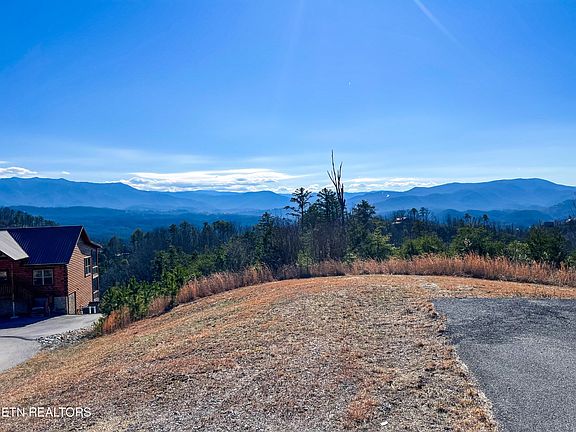 3rd image of 2023 Starr Crest Dr #16
