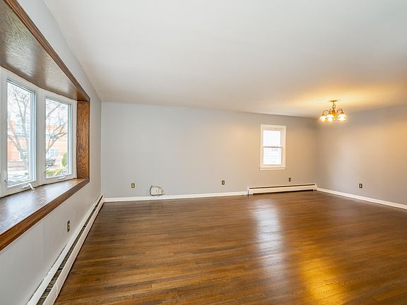 2nd image of 77 Bellair Pl #1