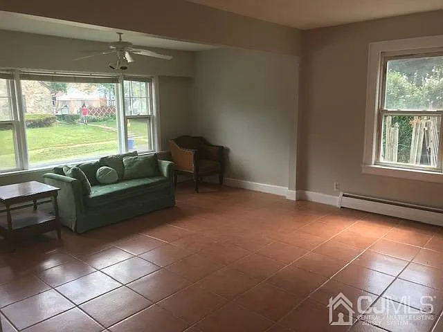 357 No 6 Ave photo 1