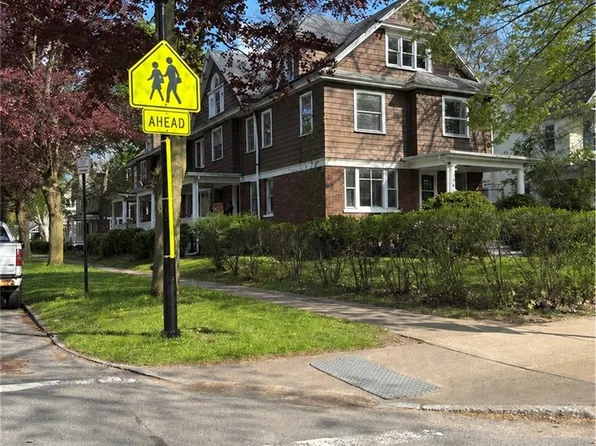 206 Barrington St, Rochester, NY 14607