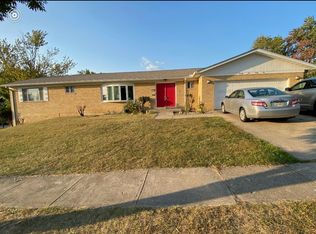 2566 Fairhill Dr, Cincinnati, OH 45239