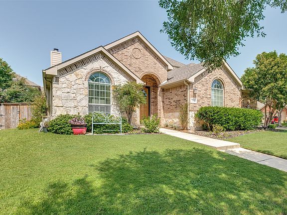2nd image of 7912 Hosta Way