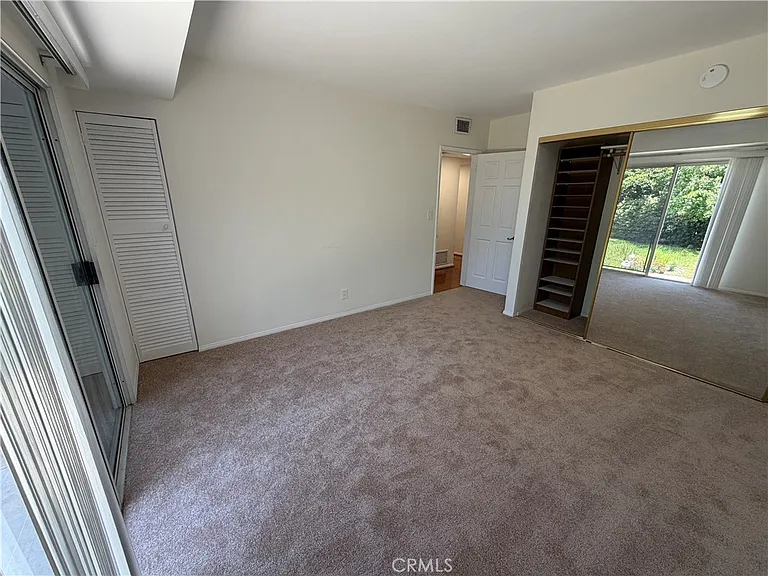 2680 N Canal St — Photo 37