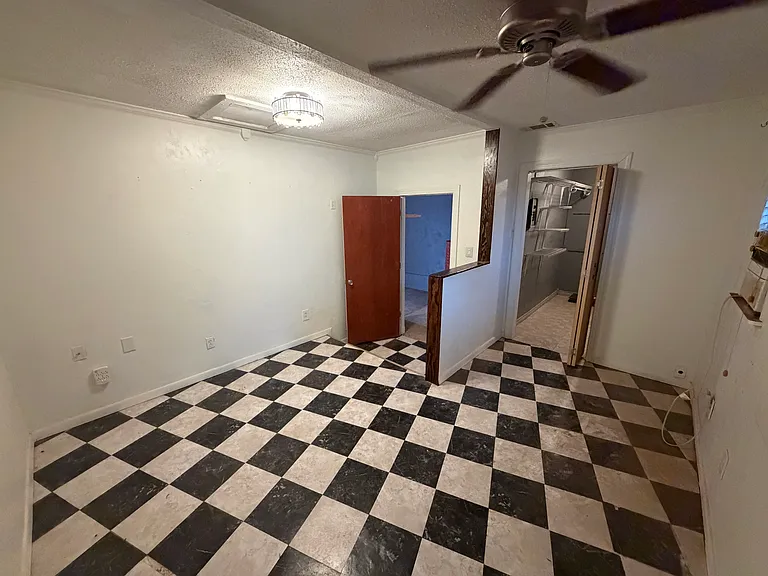 3408 Upland Ave — Photo 22