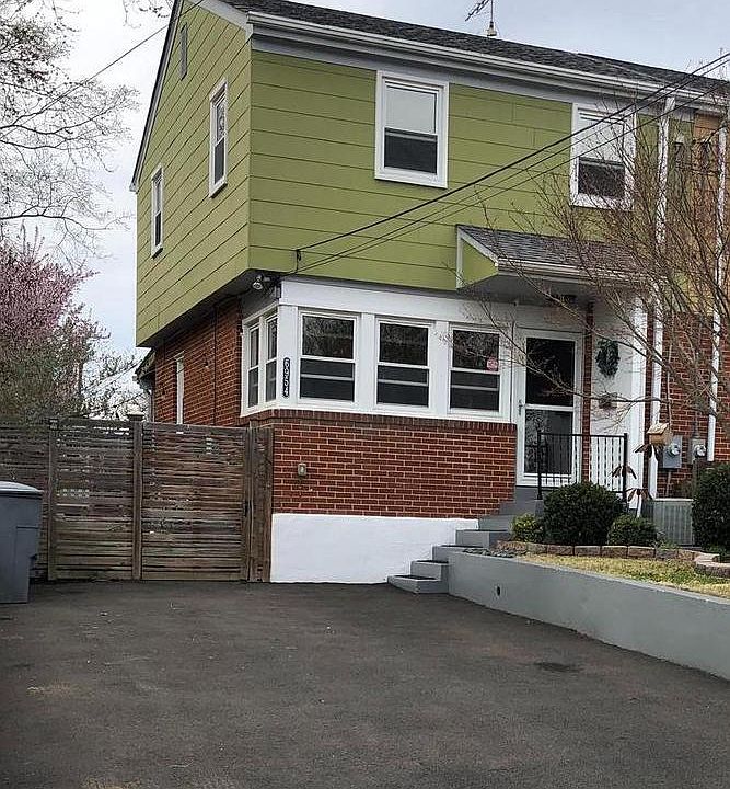 1st image of 6954 Westhampton Dr