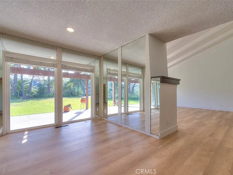 16612 Park Lane Cir — Photo 12