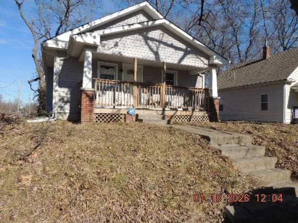 222 W Mill St, Independence, MO 64050