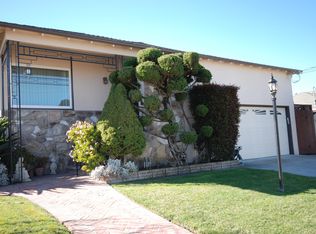 8 Sandra Ln, Millbrae, CA 94030