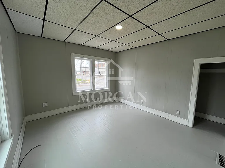 202 E 13th St — Photo 5