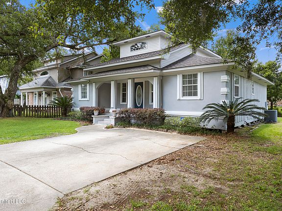 5th image of 10081 Fournier Ave