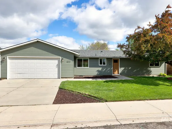 1012 W Chateau Ave, Meridian, ID 83646