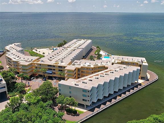2nd image of 2506 N Rocky Point Dr #213