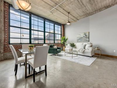 2323 Locust St APT 405, Saint Louis, MO, 63103