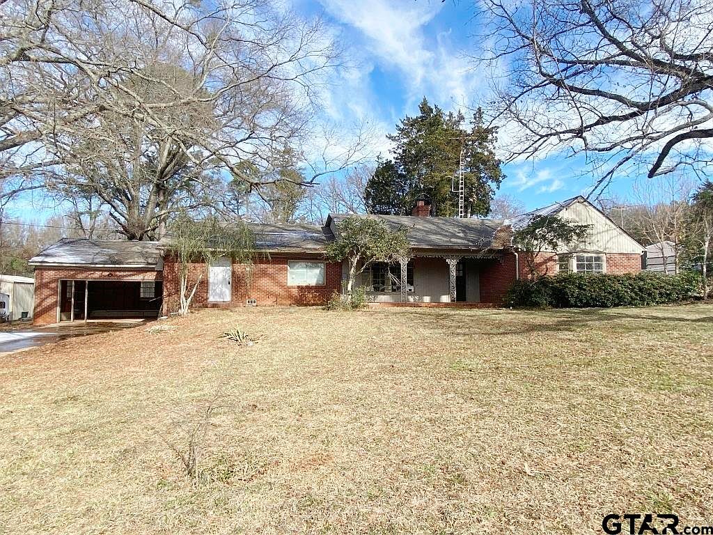 1302 North St, Daingerfield, TX 75638 MLS 24001043 Zillow