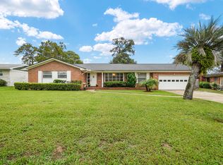 1863 Parkcrest Dr, Jacksonville, FL 32211