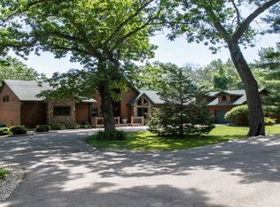 2801 S Natures Ridge Rd, Beloit, WI 53511