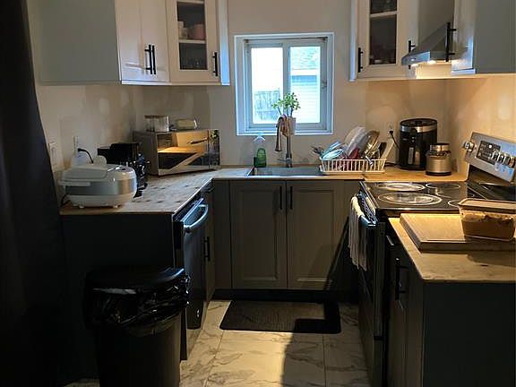 4th image of 2348 Arthur Rd
