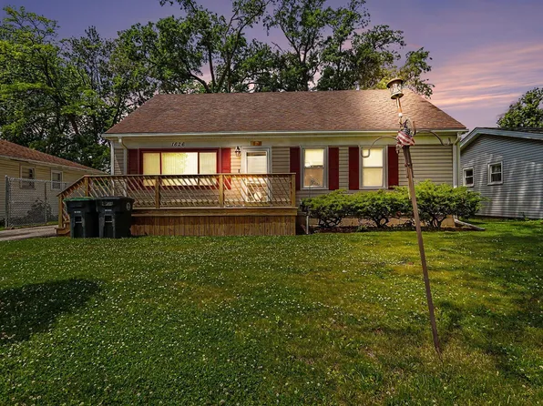 1626 Minnesota St, Hobart, IN 46342