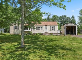2805 Bedell Rd, Grand Island, NY 14072