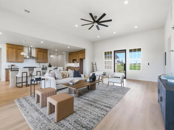 5024 Sophie Slansky Way, Sealy, TX 77474