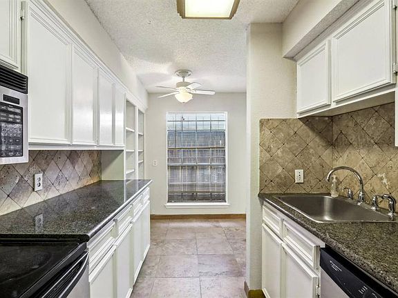 4th image of 6201 Beverlyhill St APT 15
