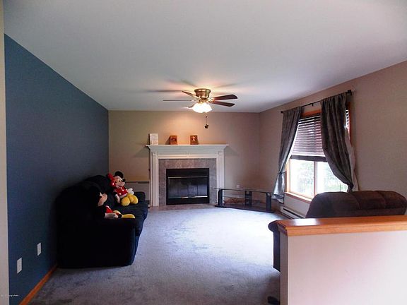 5th image of 187 Brittany Dr