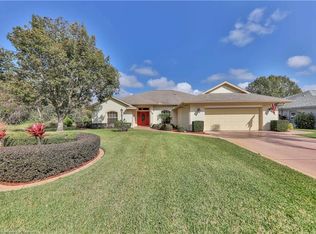 410 Entrada Ave, Sebring, FL 33875