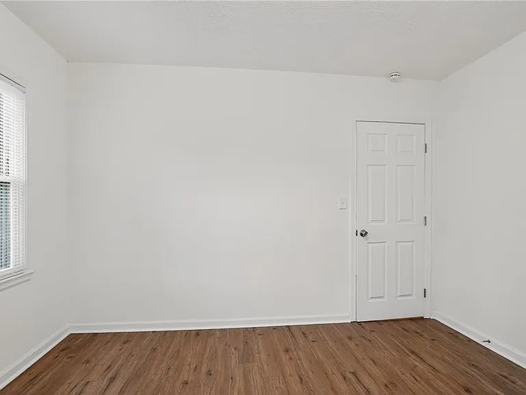 1439 Westboro Dr SW — Photo 10