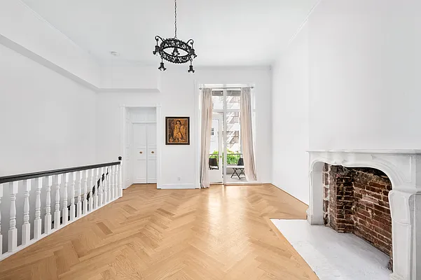 Rented by Compass | media 8