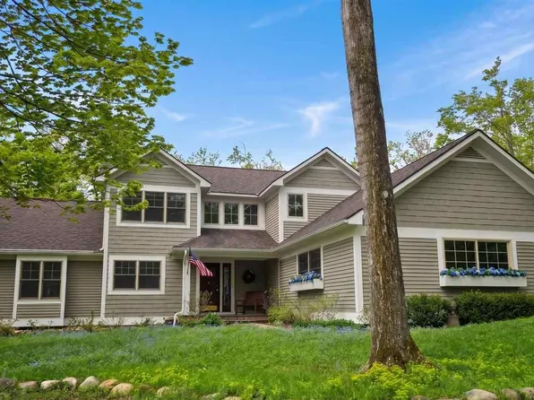 4563 Stoney Hill Ct, Harbor Springs, MI 49740