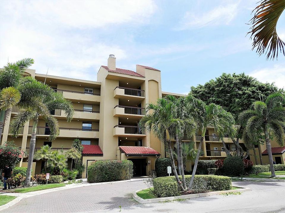 1st image of 825 Egret Cir APT 302