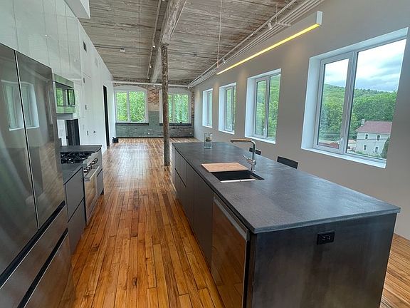 5th image of 520 State Rd #310