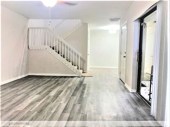4th image of 170 Heritage Way