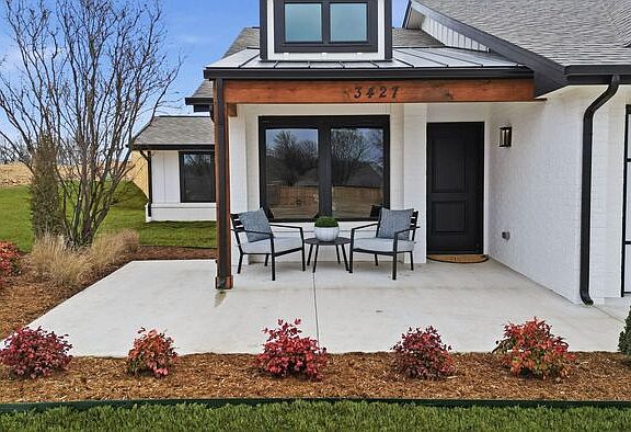 5th image of 3427 N Ironwood Ave