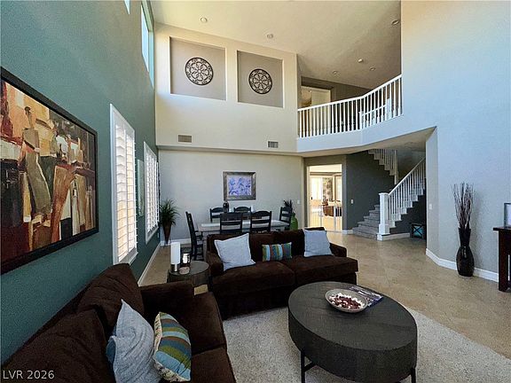4th image of 2289 Moresca Ave