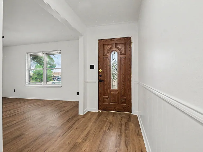 3407 Tipps Dr — Photo 4