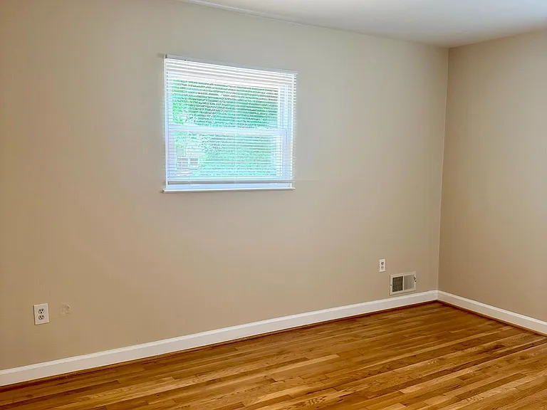 14605 Nadine Dr — Photo 13
