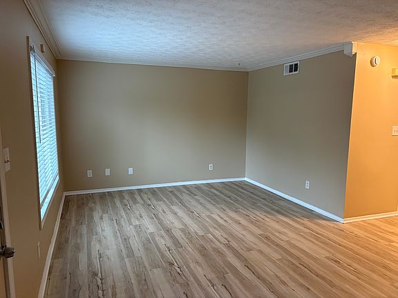 4th image of 1189 Ashborough Dr SE APT D