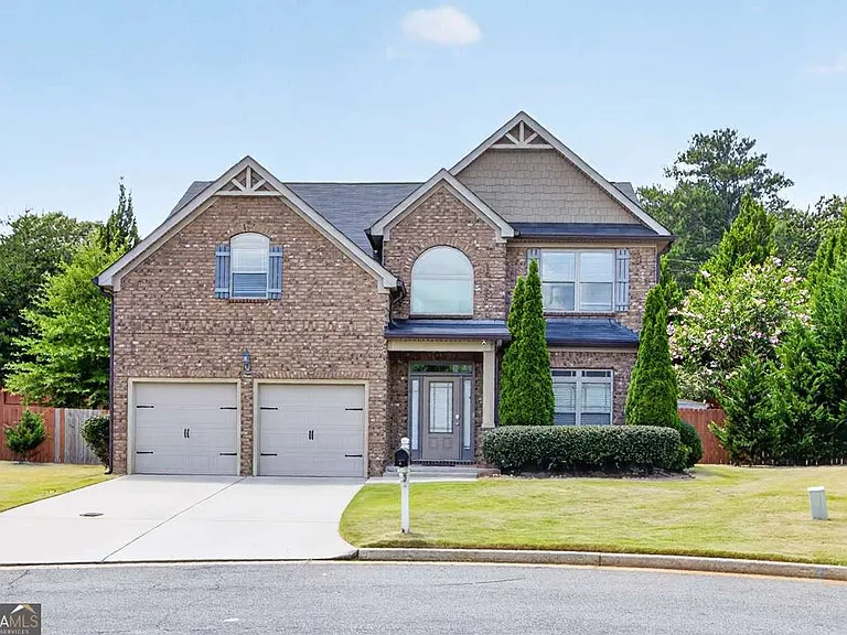 2210 Apple Orchard Way — Photo 2