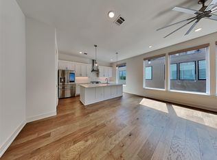 129 Oscar Dr, Dallas, TX 75203