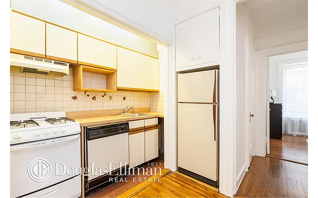Sold by Douglas Elliman | media 12
