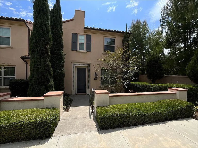180 Outwest — Photo 1