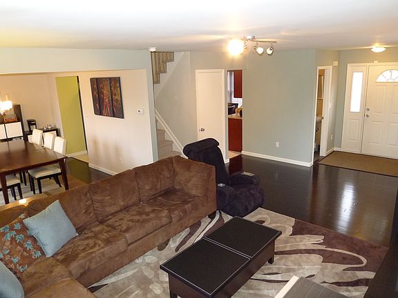 3rd image of 15 Dowd St